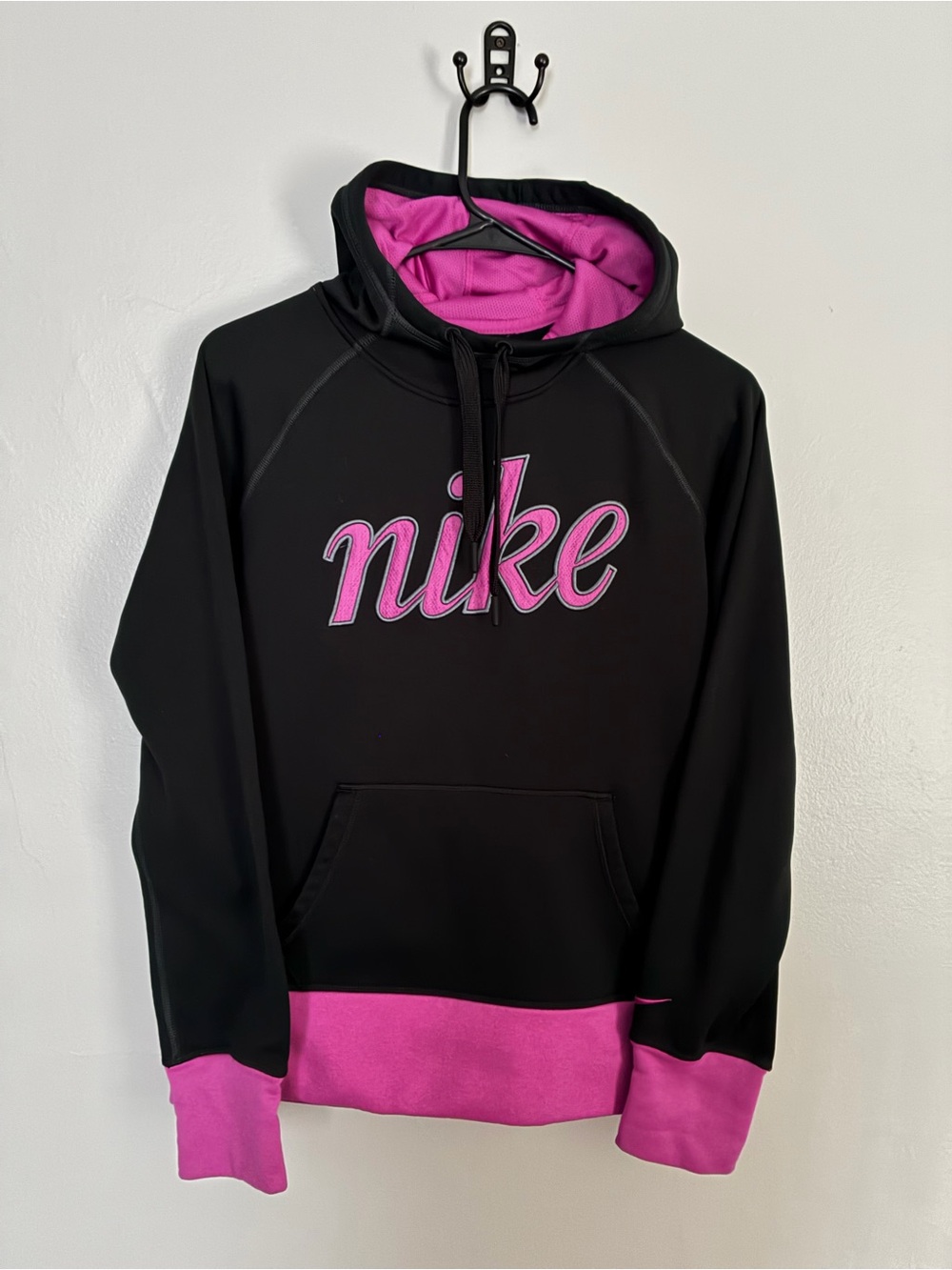 Nike Black Hoodie with Bright Pink Lining women’s medium